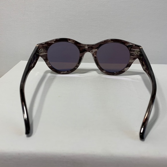 NWOT unique pattern round sunglasses - Picture 3 of 3